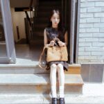 An So-hee Instagram - 🖤 @prada #PradaGalleria #adv #gift