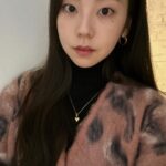 An So-hee Instagram - 17주년 축하 고마워요.🎀 모두들 새해 복 많이 받고💗 남은 연휴 편하게 보내요.💕