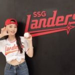 An So-hee Instagram - 승리요정✨첫 시구! 브이로그😁❤️‍🔥link in bio⚾️