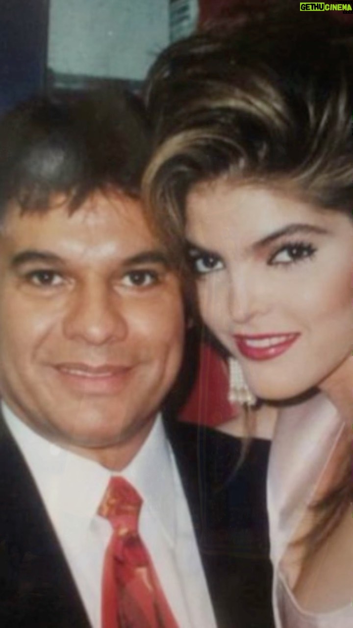 Ana Bárbara Instagram - #FelizCumpleaños al gran gran #JuanGabriel 💥🥳 Su legado vivirá siempre con nosotros 💋 yo en cada #show lo recuerdo con mucho cariño 💯 Cuál o cuáles son sus temas favoritos del gran #divodejuárez ? #porquemehacesllorar #bandida #pedazosdemialma
