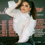 Ana Bárbara Instagram - Haciendo lo que más amo. Compartiendo mi música, mi arte, mi corazón con todos ustedes. 🤍🎶 #musica #ootd #pasion Gracias a toda la prensa que nos acompaño el dia de hoy. Nos vemos en el #BandidosTour!