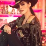 Ana Bárbara Instagram - Estoy escuchando toda mi música favorita en ÁGUILA. Les dejé el enlace en mis historias para que entren a escuchar! @siriusxm @aguilasiriusxm 🎶🎧🥰 #GuestDJ #SiriusXM