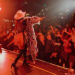 Ana Bárbara Instagram - GRACIAS a mis #Bandidos de San Diego California!!! Su energía fue lo máximo 🤩🤠🔥 #BandidosTour #AnaBarbara