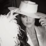 Ana Bárbara Instagram - Cómo están #pedazosdemialma ? Aquí les dejo estas fotos preparándome para grabar #AMiMeRespetas 📸🎥💋 X @adrianariosmusic Amé que les gustara tanto esta colaboración 💯🤩