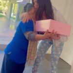 Ana Bárbara Instagram - Y que mi Tomasita me sorprende también el día de mi cumpleaños con un rico pastel 🥹💥 aquí les comparto este bello momento 🙌🏼