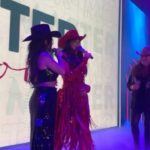 Ana Bárbara Instagram - Que bonito verte @marthadebayle , gracias por invitarme a tu hermoso evento de #findeaño con todos los #bandidos de #mastermoi2023 🥰😘 @rebmangas te salió increíble 🥻 @alexmata21 💅 @orlando_makeup