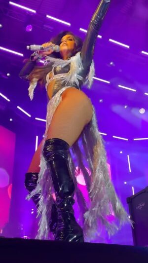 Ana Bárbara Instagram - YA EMPIEZAN LOS CONCIERTOS PEDAZOS DE MI VIDA!💜