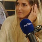 Ana Fernández Instagram - Cómo va el Viernes? En breve ya la merienda escuchando el episodio 🥪🧃 no? @celiagal7 intenta cruzar los límites que habíamos pactado previamente…. Lo conseguirá? Estamos arrancando en conflicto 😂😂 @podimo_es habéis creado un monstruo 😈😎