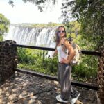 Ana Fernández Instagram – @seagrams_es  me ha planteado en esta colaboración una pregunta que ni yo misma sé responder, ¿qué haría si nadie me conociera? 

1. En Nueva York siempre se puede ser una misma, y yo lo fui..
2. Vería el mundo desde arriba 
3. A veces también desde fuera 
4. No dejaría nada por ver 
5. Ni por conocer 

#seagrams 
#thatsthenewyorkway 
Disfruta de un consumo responsable 40º.
No compartir con menores de 18 años.