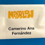 Ana Fernández Instagram - Otra experiencia más en la vida, otro reto superado, bien es cierto, que no quería miraros por si me desmayaba , pero disteis tanto calor y cantabais tan fuerte que pensé “ que narices, a por ello, aquí tod@s somos “ Marzo en Febrero” Posdata: que sepáis que todos y todas cantáis la voz principal, la de @adri_marlon, eso significa que mi voz está en contra de las 7.000 personas Adri 😱, por lo que el técnico @danitechrts ha tirado la toalla porque por mucho que suba mi volumen y yo me pegue más al micro, es una batalla perdida 😂😂😂. Recomiendo para los nervios la valeriana, producto natural, sin químicos, que hizo que fuera capaz de subir las escaleras. 📸📹 de súper @christianhors Os quiero Marlonines.