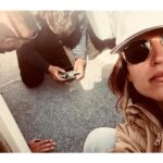 Ana Fernández Instagram – Rebobinando la última semana .

🎙️🎾🚤📸🎥 

A dormir la siesta.