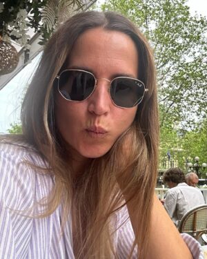 Ana Fernández Instagram - PARIS 🩵