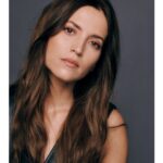 Ana Fernández Instagram - Retratos. Buscando mi animal. 📸 @andresgarlujan