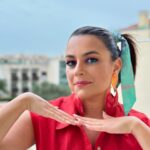 Ana Guiomar Instagram – Diz que o a festa 2 de hoje,look é #disco80.