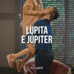 Ana Hikari Instagram - ✨ Vídeo Fake Show ✨ Bastidores de Júpiter y Lupita um em cima do outro ❤️ Episódio: Júpiter y Lupita gravando JUNTITOS uma cena bem boa. Rolou ciúmes de Guto? ROLOU! Foi tanto ciúmes que @danielrangel teve que ir pra cadeira de Massagem dar uma relaxada 😂 e bônus de nossa Dona Leda na série “onde os atores escondem o celular no set” 😂❤️ felicidade demais poder gravar com esses gênios @daphnebozaski @thiagomartins @danielrangel @gracegianoukas ❤️ Me contem quem vocês querem que converse com o Vídeo Fake Show que eu vou trazer aqui pra vocês ✨❤️ #FamiliaÉTudo #VideoFakeShow