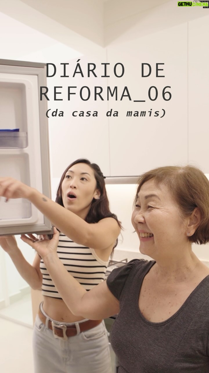 Ana Hikari Instagram - ✨ Diário de Reforma da casa da mamis ✨ Episódio: compra certa Mostrando pra vocês, com muito orgulho, uma parte importante da cozinha que foi feita com a parceria do @compracerta ! Olha como tá linda! Pra quem ainda não conhece, o Compra Certa é simplesmente o marketplace onde você encontra tudo que precisa, eles tem site e app também! Agora minha mamis tem: • Purificador de água Consul Cinza refrigerado, com proteção antibactérias - CPB34AF -Bivolt • Micro-ondas Brastemp 20 Litros cor Inox Espelhado com Funções Pré-preparo - BMS20AR • Cooktop 4 bocas Brastemp Gourmand Inox com dupla chama e trempe com ferro fundido - BDK60DR - 220V • Forno de Embutir Elétrico com Função Air Fryer Brastemp - BOF84AR - 220v • Lavadora Brastemp 9kg branca com Smart Sensor, Tira Manchas Pro e Motor Inverter - BNF09AB - 220V • Geladeira Brastemp Frost Free Duplex 462 litros cor Inox com Turbo Control - BRM56BK Esses produtos chegaram aqui pra mamis com segurança e qualidade que tem no Compra Certa. Lá você encontra tudo pra sua casa: as melhores marcas e produtos, podendo comprar também garantia estendida, serviços e peças originais! Eu recomendo pra vocês! E a mamis também! OBRIGADA COMPRA CERTA! ❤️ #CompraCerta #Publicidade
