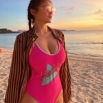 Ana Jalandoni Instagram - Mentally on the beach 💕🏝️🐚