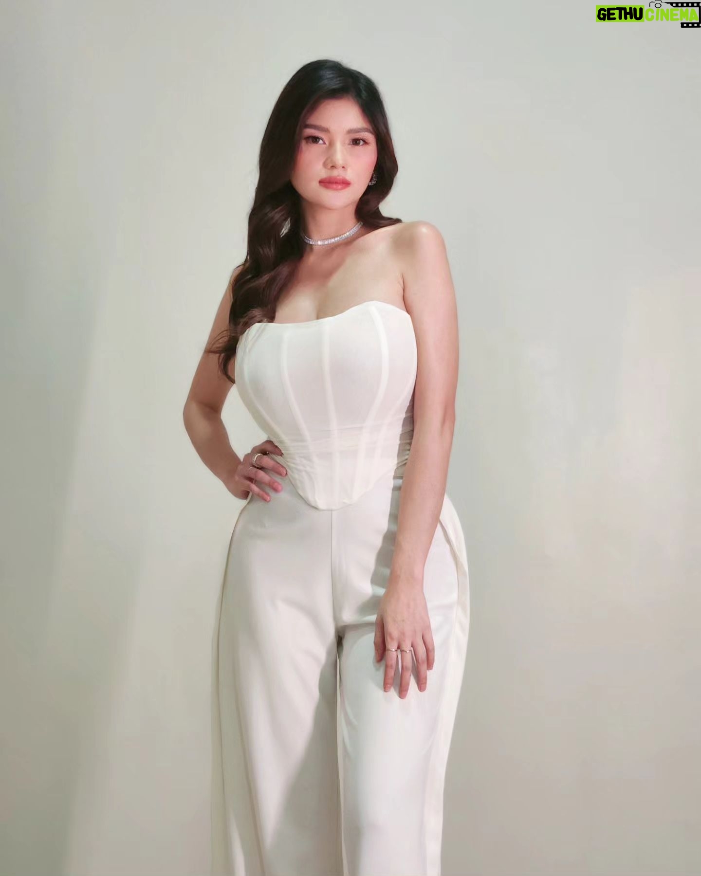 Ana Jalandoni Instagram - Ootd 🤍 Makeup: @makeupbymavo Hair Stylist: @jaymarlahaylahay Stylist: @myrrhlaoto Assisted by: Mai Chua