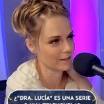 Ana Layevska Instagram - No te pierdas el episodio especial de #GuíaDelHater con las protagonistas de Dra. @analayevska1 y @marimarvega . Escúchanos en Spotify, Amazon Music y Apple Podcast. #DraLucía #DoctoraLucía #Serie #Telenovela . . . . popcorn