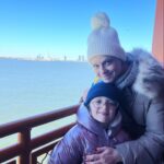 Ana Layevska Instagram - Someone is happy Masha quería conocer la Estatua de la libertad. Apenas hoy pudo pronunciar “estatua” y Statue…#viajes #nyc #momanddaughter