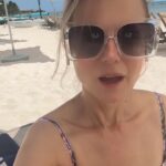 Ana Layevska Instagram – Quien como yo??? #felizfin
