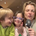 Ana Layevska Instagram - El espíritu de Navidad se apodera… #christmas #navidad