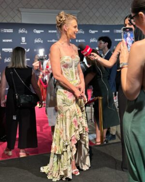 Ana Layevska Instagram - Gran noche e inolvidables momentos. Gracias @premios_platino @hotelxcaretmexico  Outfit @steponfashion Vestido 👗 @mariaximenavestidos  Zapatos 👠 @zapateriasmexico y todas las fotos 📷 @rodrimoreira