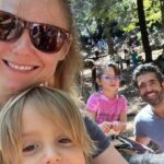 Ana Layevska Instagram - Y si… la verdad es que el día que naciste Santi nacieron todas las flores!!! Gracias por enseñarme el amor incondicional,por tu carisma,tu sonrisa tan increíble ,la paz que das y la mejor compañía. Feliz cumpleaños mi amor!! #santi!!!