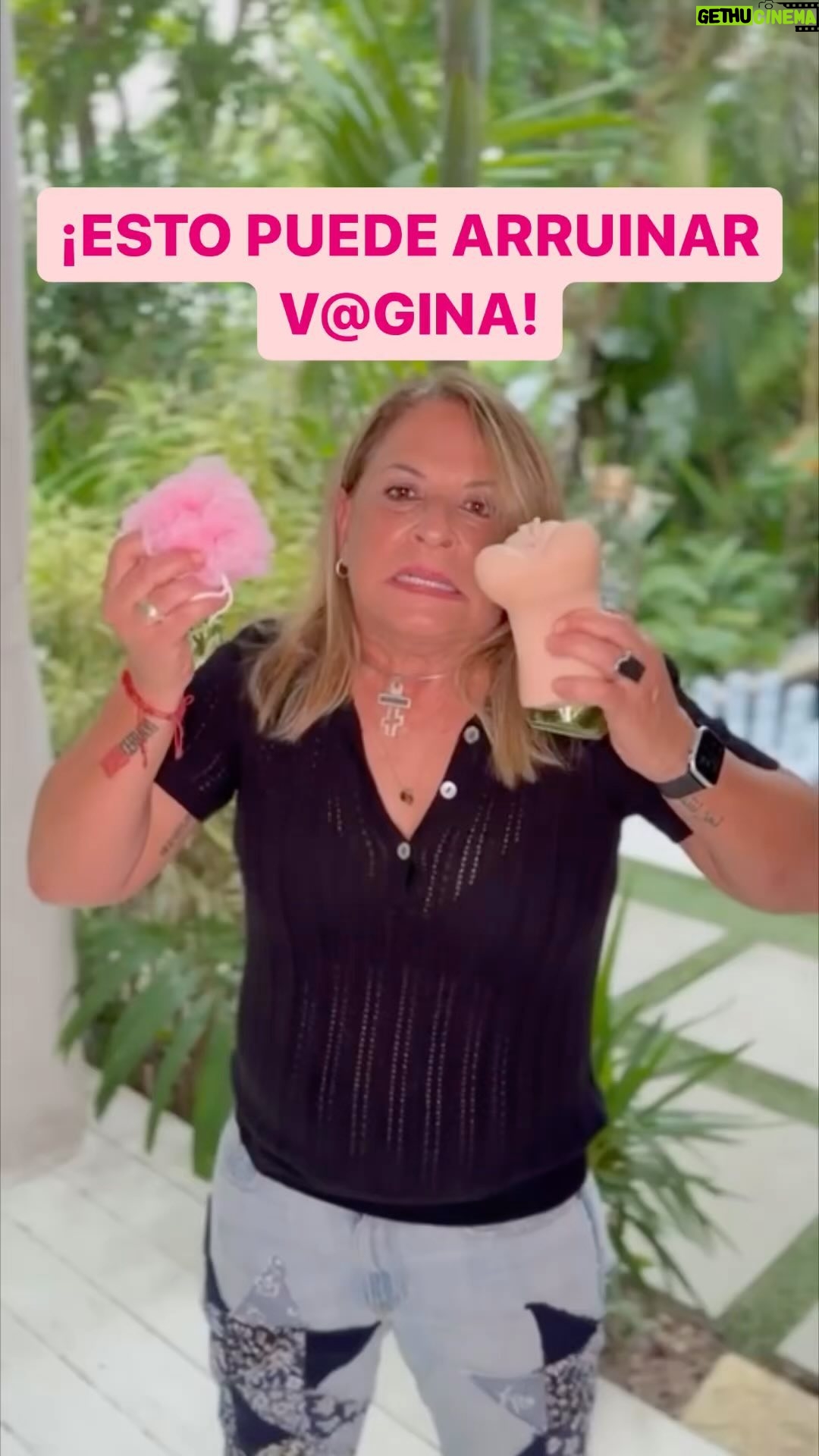 Ana María Polo - 58K Likes - ¡Señoras! dejen de estarse metiendo cosas raras por allá abajo. Mi @doctoraklarasenior nos explica como limpiarla y evitar que se manche o que sufras esas infecciones frecuentes. Mira el video hasta el final 😉
¿Quieres mas tips para mejorar tusaludintima y sexual?
Sigue a mi @doctoraklarasenior y escribe aquí abajo la palabra TIPS para que @doctoraklarasenior te envíe la información completa aobre como cuidar @tusaludintima y sexual ademas de evitar los flujos y malos olores 😷 por allá abajo.
#hedicho #casocerrado #drapolo
#tusaludintima #saludintima #saluddelamujer #saludfemenina