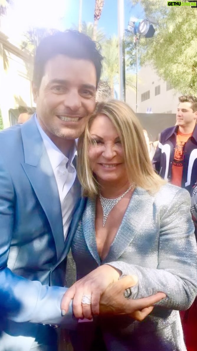 Ana María Polo - 77.8K Likes - Ya que anda circulando en la prensa un artículo sobre mi amistad con el simpático @chayanne aprovecho y les comparto esta foto de cuando coincidimos en la alfombra roja de los @latinbillboards 🎵
#FBF
#HeDicho #CasoCerrado #AnaMariaPolo