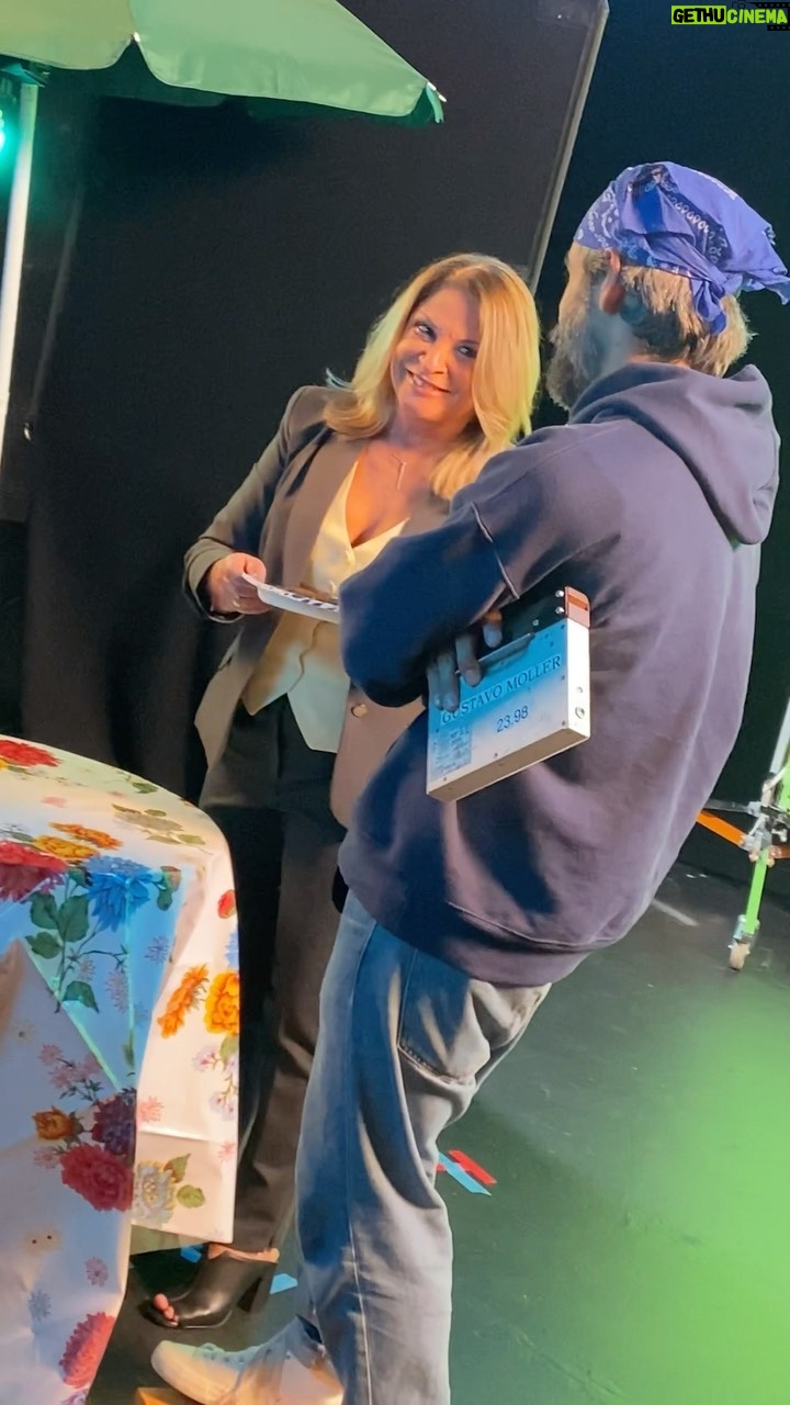 Ana María Polo - 614.1K Likes - ¡Hola amigos! Aquí la #DoctoraPolo chambeando en diferentes actividades. Lo importante es estar activo 💪 ¡Los quiero!
#HeDicho #CasoCerrado #AnaMariaPolo