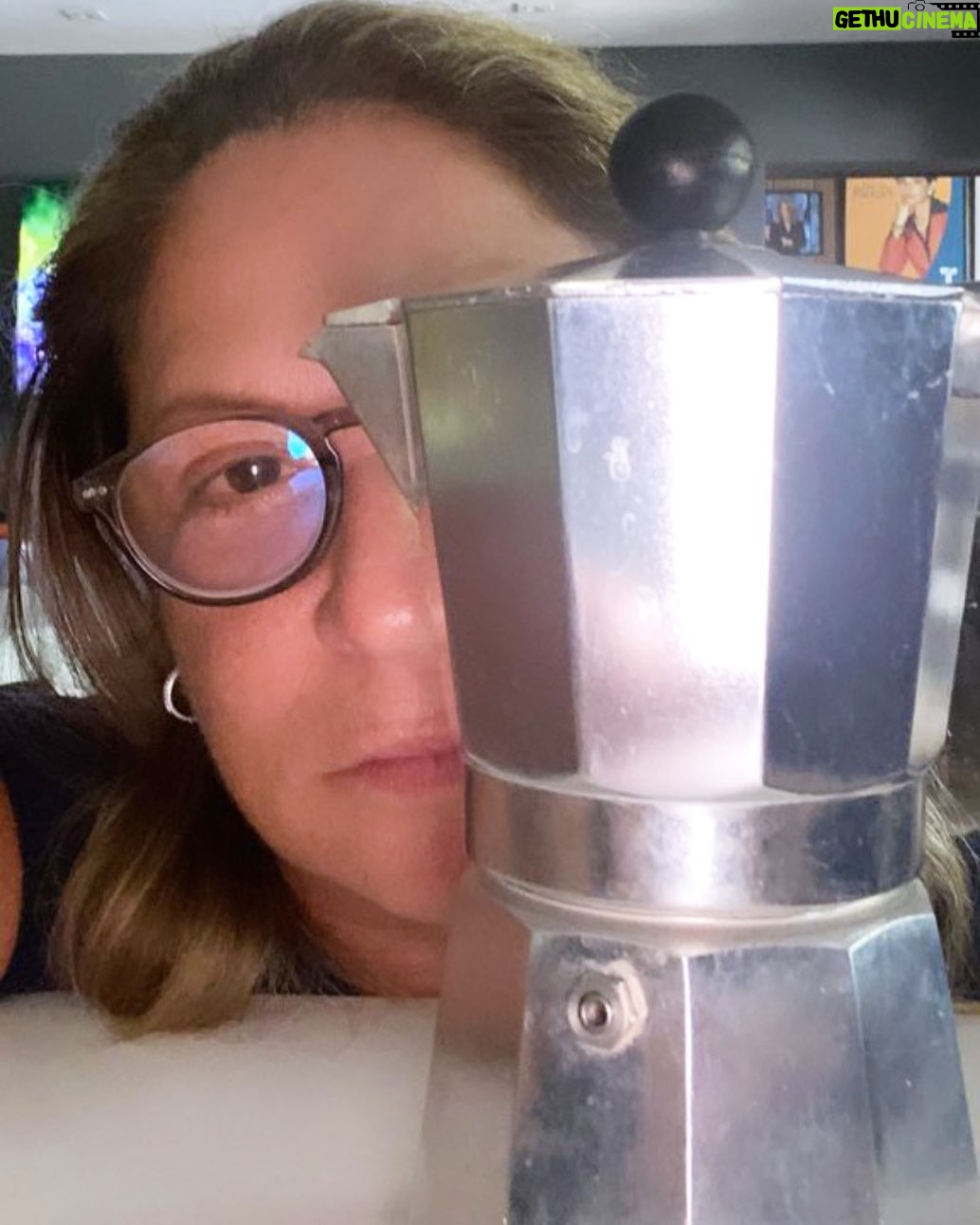 Ana María Polo - 34.3K Likes - El brebaje de los dioses… Café ☕️
#HeDicho #CasoCerrado #AnaMariaPolo