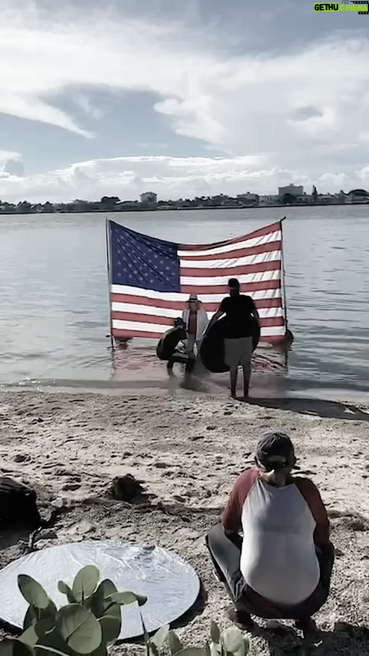 Ana María Polo - 35.7K Likes - Se trata de independencia, libertad y soberanía 👍
🇺🇸
#4thofjuly #HeDicho #CasoCerrado #AnaMariaPolo #AnaMariaPoloAmerica
