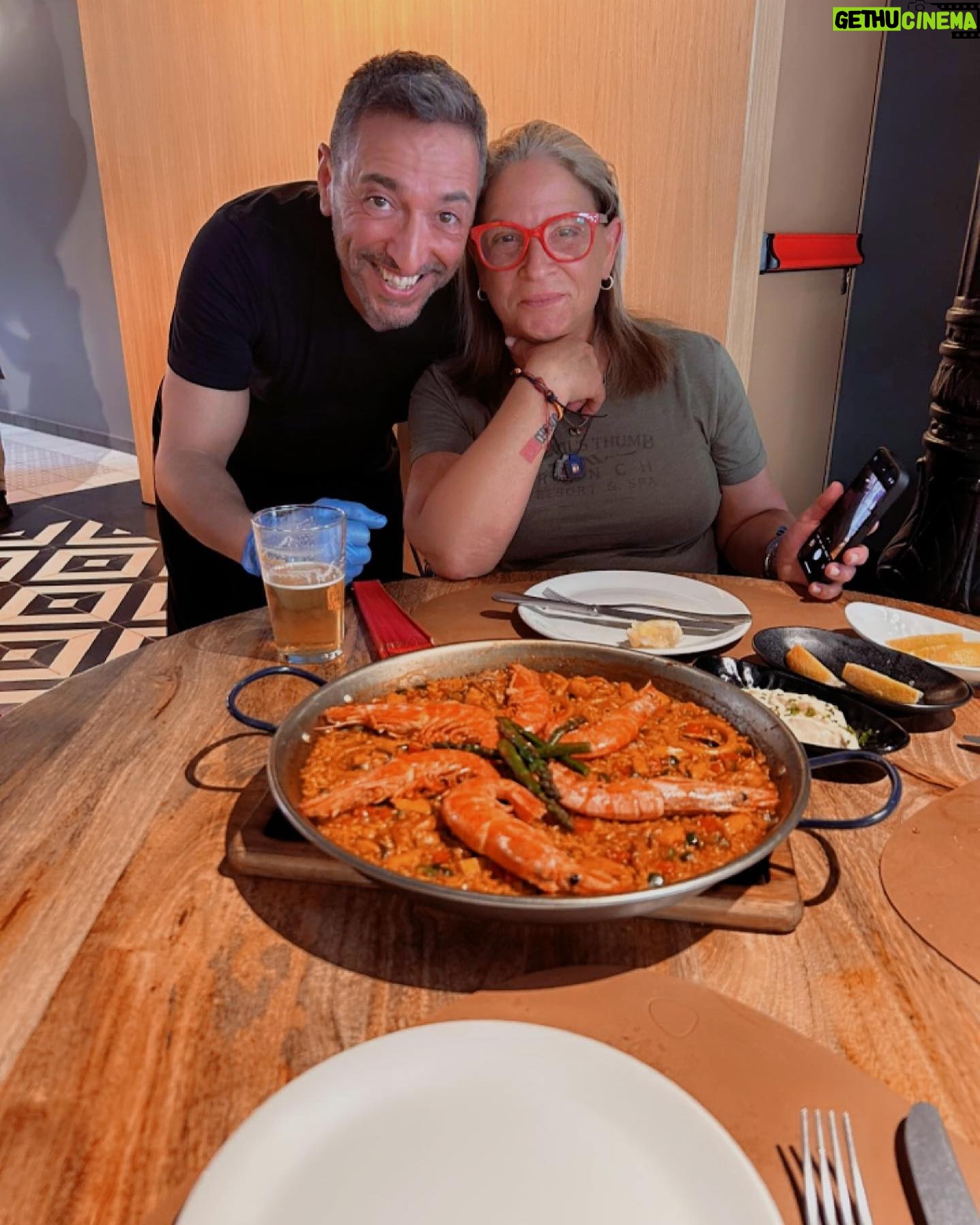 Ana María Polo Instagram - @brisketrestaurante ha sido mi restaurante favorito en Madrid, hoy @tonazas nos deleitó con una paella increíble! Gracias por tanto 🫶🏻 #LaMejorPaella