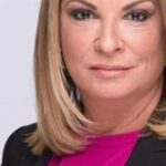 Ana María Polo Instagram - Hola mis amigos... En este caso, observamos a una madrastra en estado de shock al no saber lo que estaba sucediendo con la hija de su esposo. #familia #casocerrado #drapolo #hedicho #madrasta #hijastras