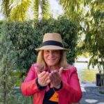 Ana María Polo Instagram - ¿Cómo están amigos? Esta semana me uno a @su2c para recordarles que programen una prueba de detección de cáncer. ¡La detección temprana del cáncer ayuda a salvar vidas! Para más información pueden visitar CancerScreenWeek.org. #CancerScreenWeek #HeDicho #CasoCerrado #AnaMariaPolo