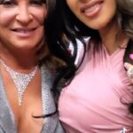 Ana María Polo Instagram - Aunque la lucha de la mujer a través de los años por ocupar el mismo lugar de los hombres en la sociedad siempre ha sido de destacar, siento que este año será fundamental para lograr cambios permanentes. Adoro ver cómo las nuevas generaciones de chicas se apoyan entre sí dejando atrás la competencia femenina. Finalmente entendimos que necesitamos apoyarnos para avanzar! Este día internacional de la mujer le mando un especial abrazo a todas las niñas, jóvenes, señoras y abuelas que me siguen desde cualquier rincón. Sigamos así que vamos por buen camino ❤️ Las quiero! #HeDicho #CasoCerrado #AnaMariaPolo #DiaInternacionalDeLaMujer