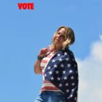 Ana María Polo Instagram - Happy Election Day! Feliz Día de Elecciones en los Estados Unidos 🇺🇸 Si todavía no lo has hecho, te invito a ejercer el derecho al voto. Es un privilegio que no todos tienen. Somos privilegiados. Protejamos nuestra democracia. 🗳🗳🗳 #electionday2022 #HeDicho #CasoCerrado #AnaMariaPolo