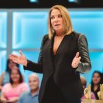 Ana María Polo Instagram - Hola amigos, paso por aquí hoy para desearles un lindo martes. #martes #smile #casocerrado #drapolo #hedicho