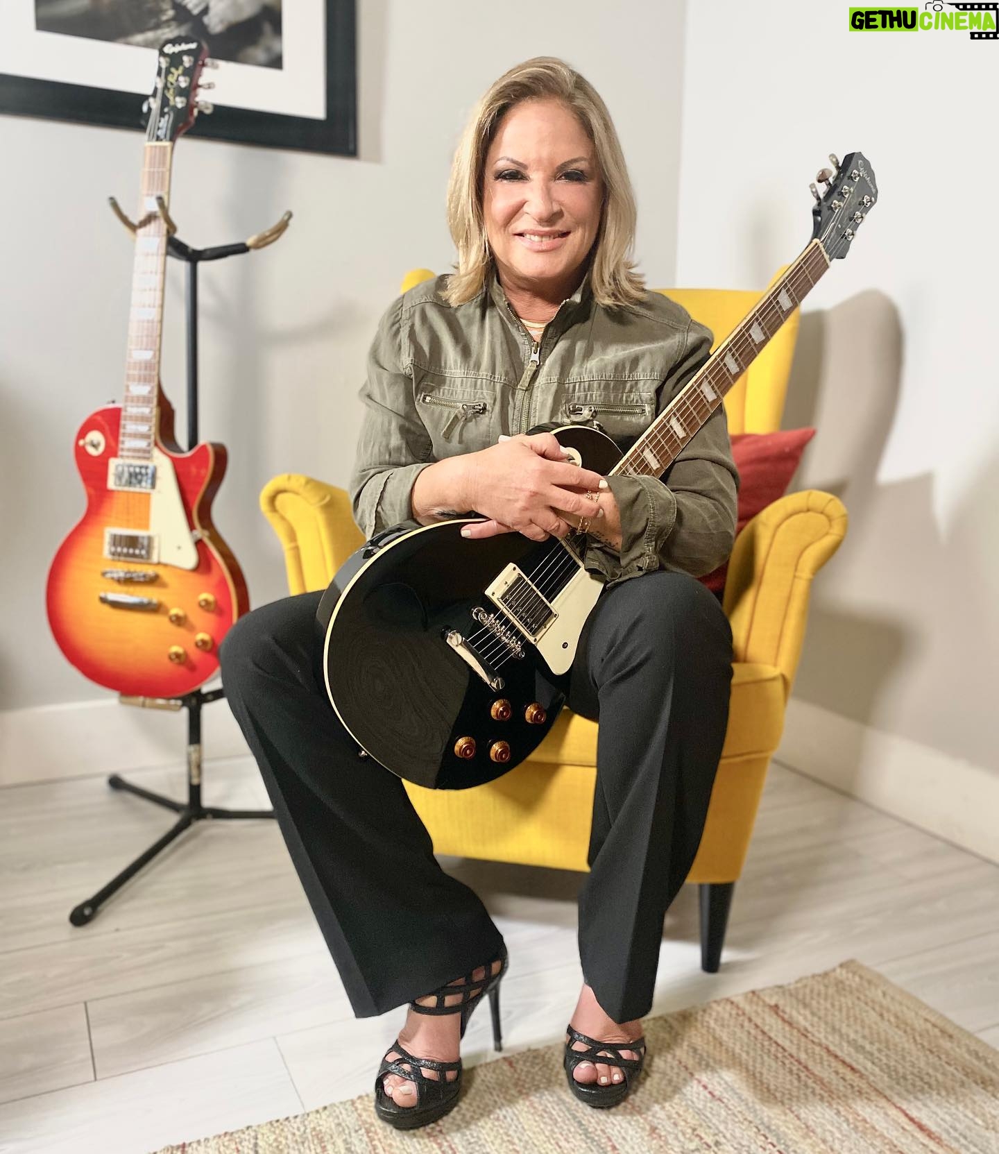 Ana María Polo - 32.6K Likes - Sano mi alma a través de la música. ¿Ustedes? 🎶✨
#HeDicho #CasoCerrado #AnaMariaPolo