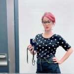 Ana Morgade Instagram – Cara B, cara A, cara C, cara D, cara EH?
Las 5 fotos de este último @pasapalabra dándolo todo, como siempre. Qué nervios y qué fotazas me da este programa, de verdad.