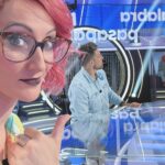 Ana Morgade Instagram - Segundo @pasapalabra de la semana con TODOS los colores de un tuister tropical puestos. Queda verano, es cuestión de actitud.
