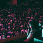 Ana Morgade Instagram - Valladolid, este fin de semana fue una locura. Victoria del Pucela y doble sesión de Mentes Peligrosas con dos locales como titulares. En lo personal, seguimos celebrándolo. ¡Gracias por venir! ¡Una menos para el WiZink! ⚽️😁 🏆 @s.esp4 y @unadelasmusas se llevan las dos entradas dobles para repetir la experiencia A LO GRANDE en Madrid. ¡Enhorabuena!