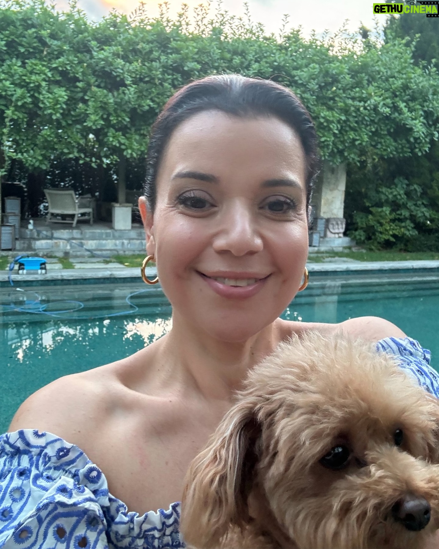 Ana Navarro Instagram - My best friend is funny, brilliant, generous, sometimes kind- sometimes wickedly bitchy, AND he is a trained chef! I won the BFF lottery. This is @leeschrager birthday week and we gonna celebrate! 🎉