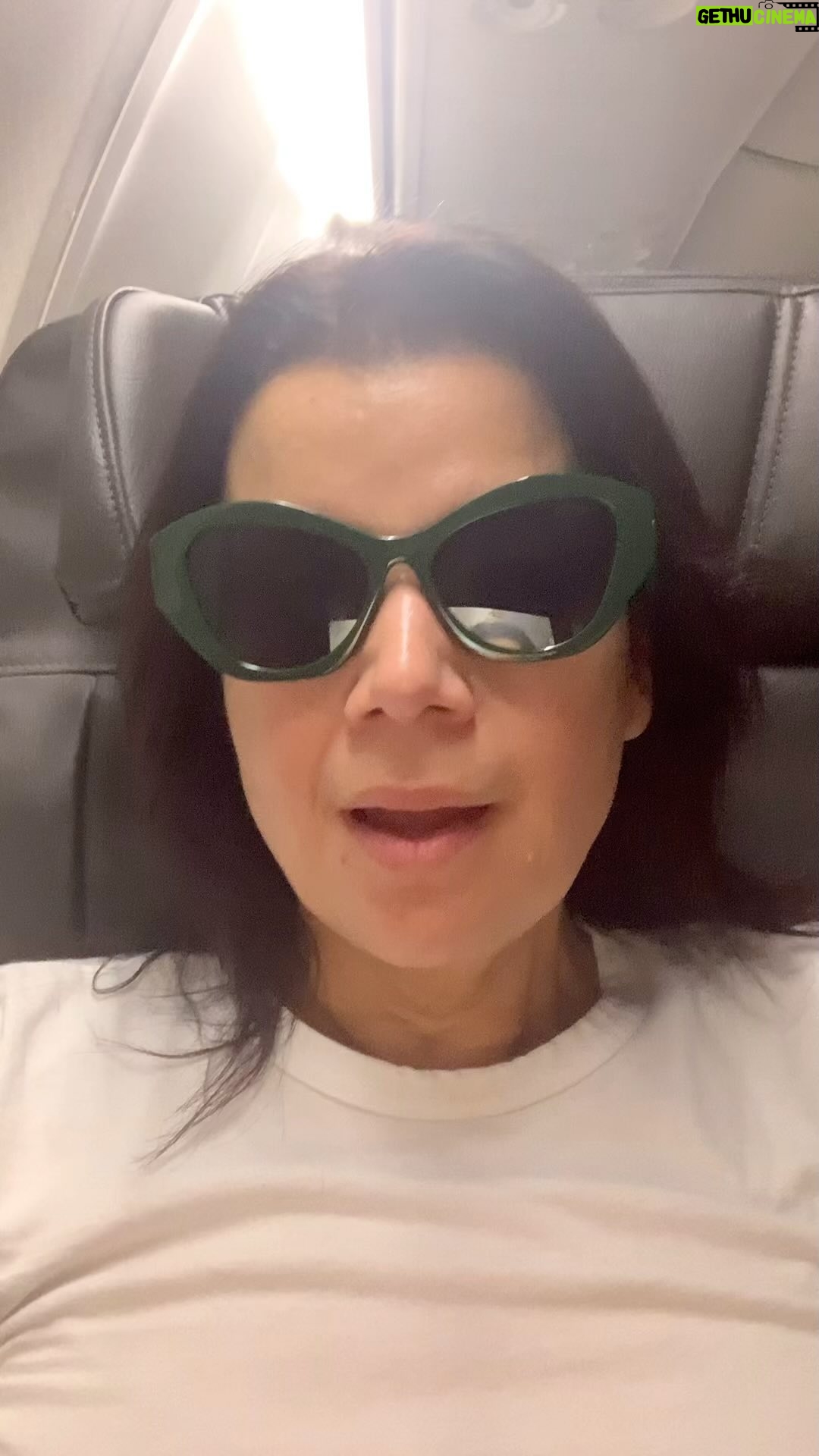 Ana Navarro Instagram - @theviewabc was on hiatus. I got to spend a whole week home, basking in the glory that is Miami this time of year. But it’s time to hit the road and put on Spanx and war-paint again. Bound for #WHCD. Anybody else going?
