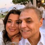Ana Navarro Instagram – #havavanights and seafood buffet @indiancreekloomis = closing night for the season with @ananavarrofl @alcardenas28 and my @ricres1