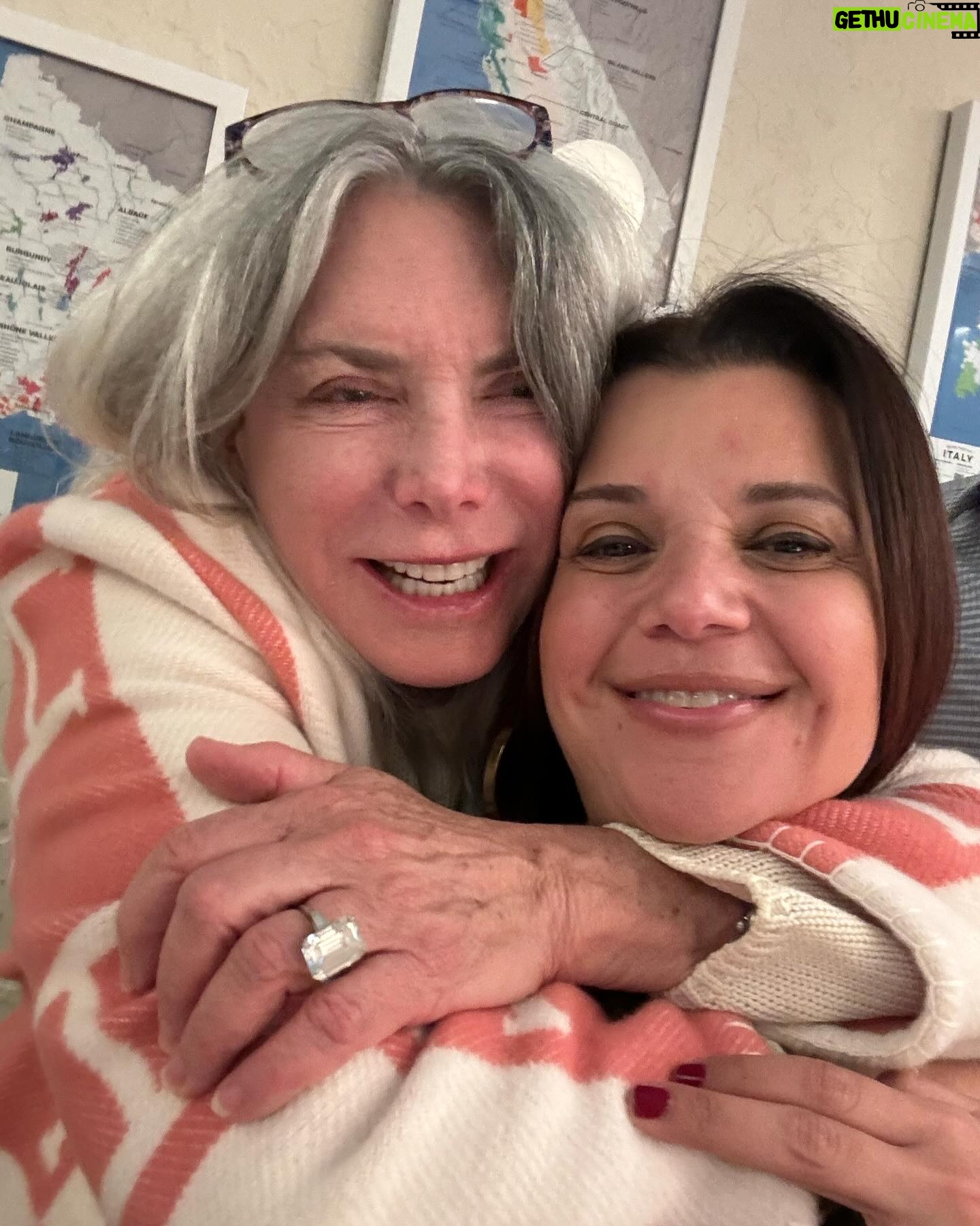 Ana Navarro Instagram - Good night, my peeps. Had THE best time at @chevremiami. It’s a tiny and crazy delicious Sandwich, cheese, wine & charcuterie shop. The line is out the door. Their one private room fits 12 and I’m going to rent it, over and over. If I invite you, say yes.