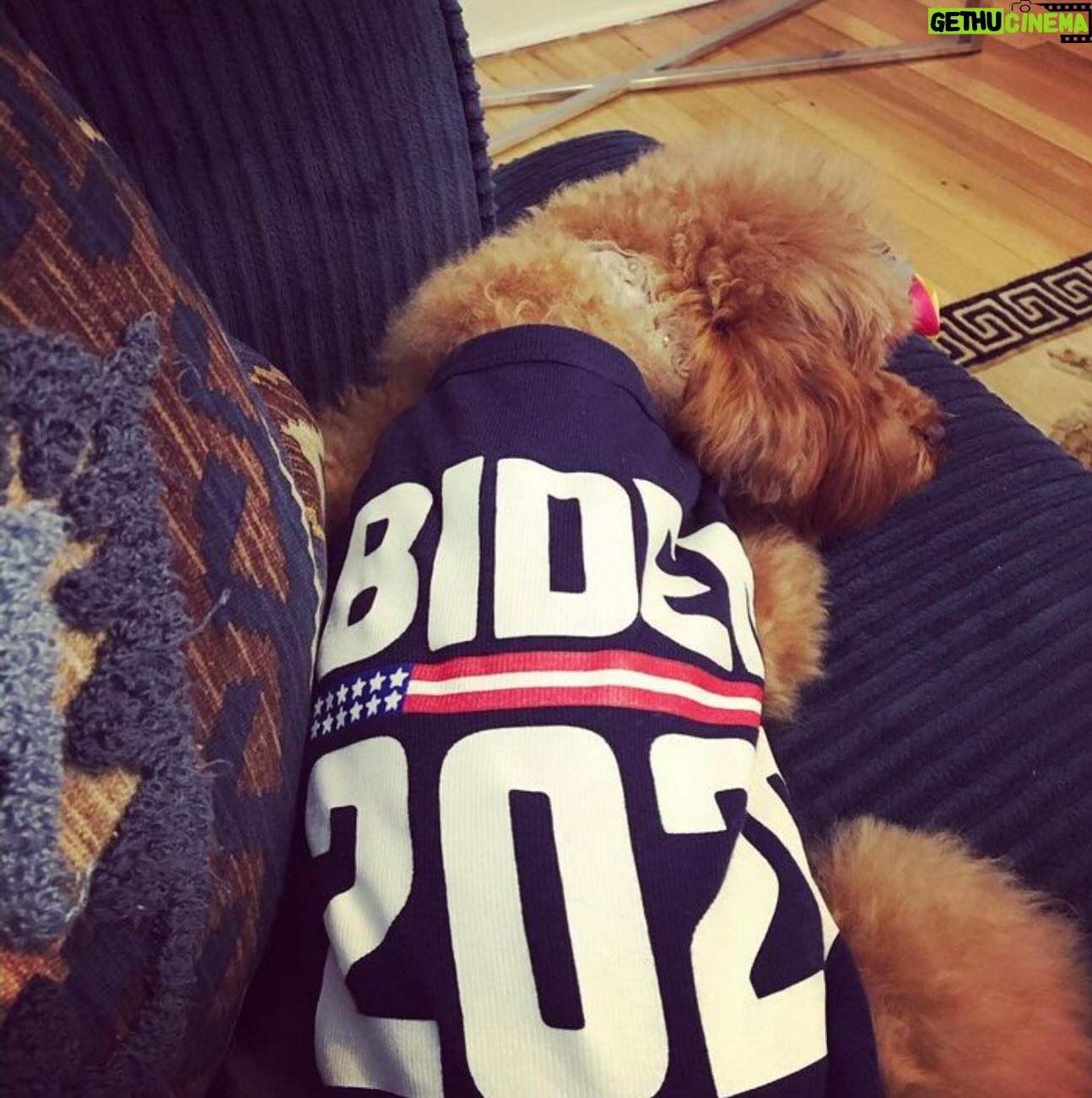 Ana Navarro Instagram - In 2024, we’re taking @hillaryclinton’s wise advice: Don’t vote for anyone you wouldn’t trust with your dog. The choice could not be more clear- you can vote for the nice people who love dogs or you can vote for the man who hates dogs and hangs out with South Dakota’s dog-killing Cruella De Noem. @chacha_cardenas & I are all in for @joebiden & @kamalaharris.