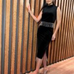 Ana Patricia Gámez Instagram - Que te importe quien te aporte, y quien no aporte, que se aparte 🖤 📺 @EnamorandonosUsa Look: www.Beashion.com 💄 @byChMakeUp