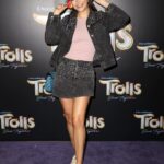 Ana Patricia Gámez Instagram - Sunday Fun Day 🩷🪩⚡️ Hoy tuvimos la oportunidad de ver @Trolls y nos encantó 🥰 #TrollsBandTogether gracias @HM_Comms por tan bello evento! #Trolls estará disponible en cines el 17 de Noviembre @UniversalPictures 📸 @AltaImages gracias por las bellas fotos 😍